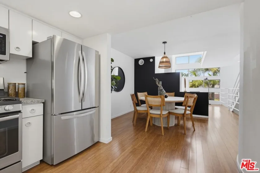 821 Bay Street #C6 photo 32