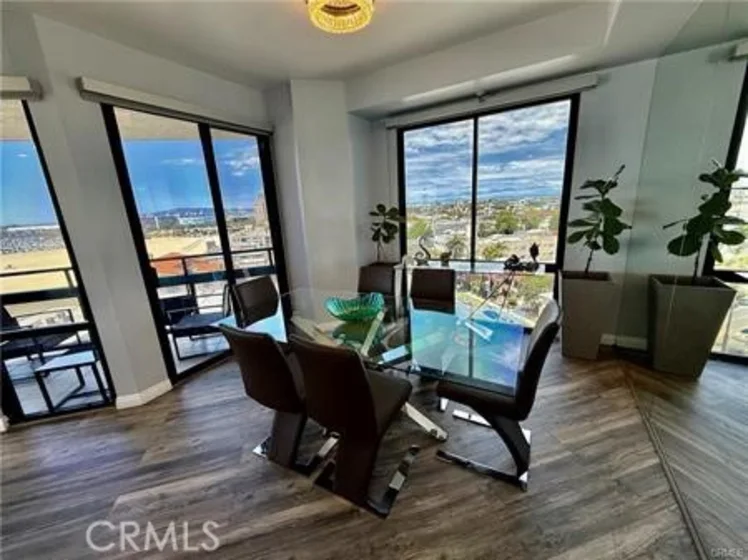 1310 E Ocean #906 photo 20