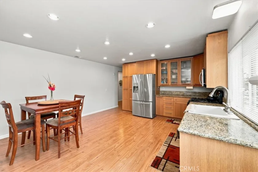 1304 Camelot Drive photo 20