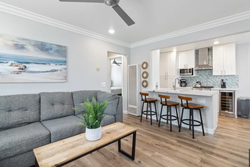3250 Strandway photo 16