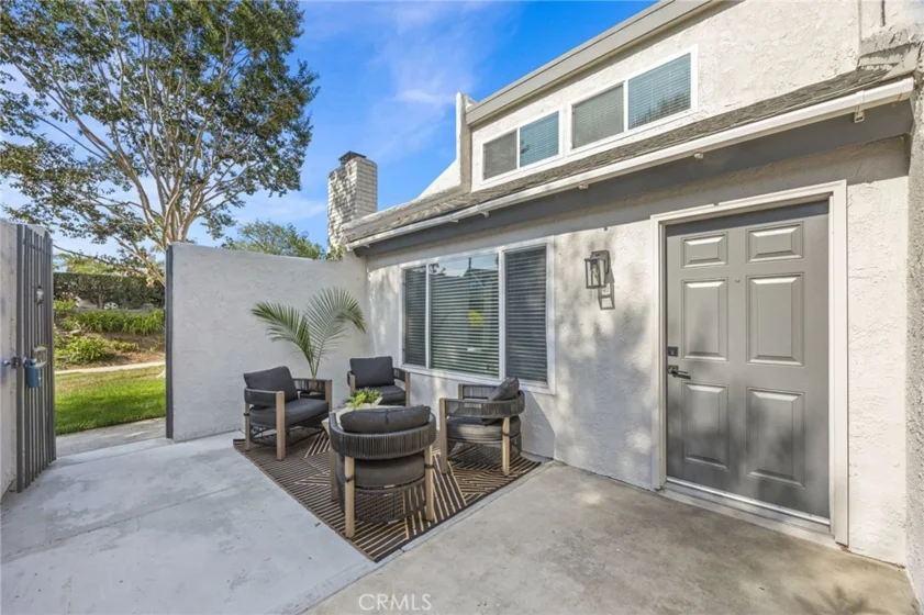 18741 Applewood photo 4
