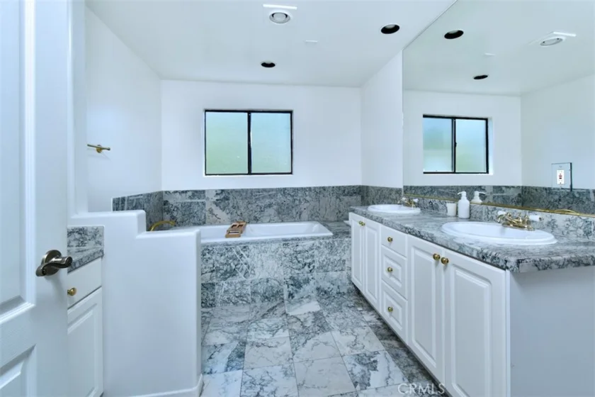 11847 Laurelwood #304 photo 22