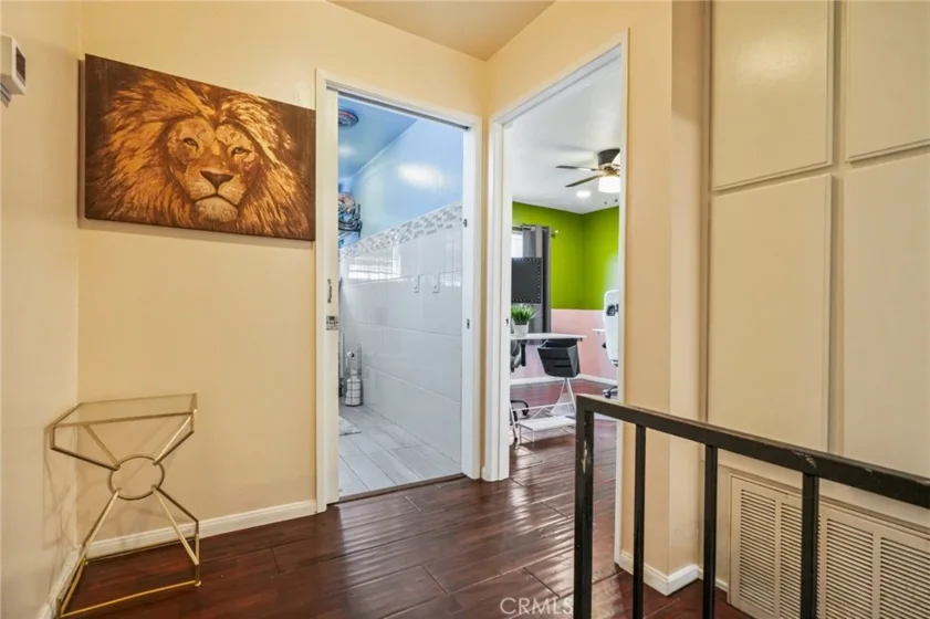 11401 Berendo Avenue #6 photo 3