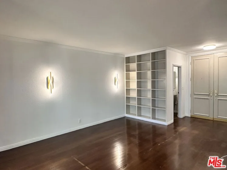1131 Alta Loma Road #208 photo 5