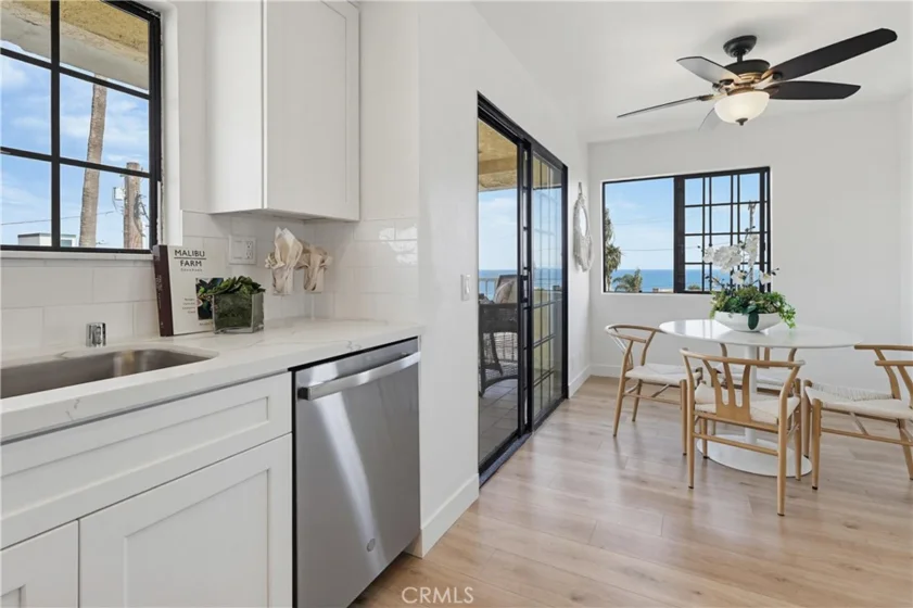 4029 S Pacific photo 24