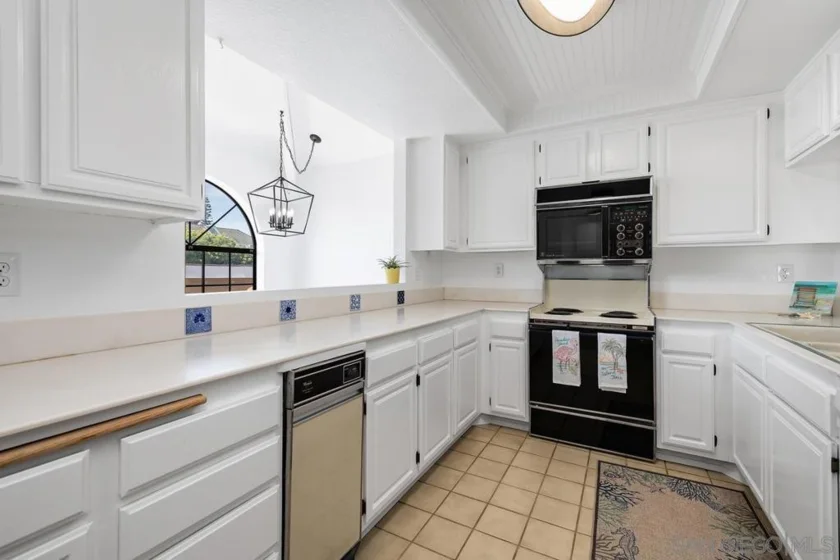 761 D Avenue #C photo 32