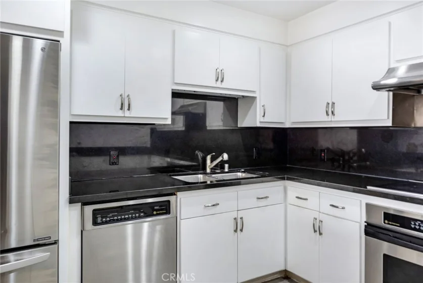 10445 Wilshire #1606 photo 16