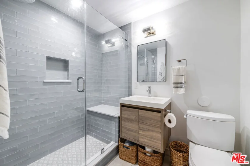16 Quarterdeck Street #102 photo 17