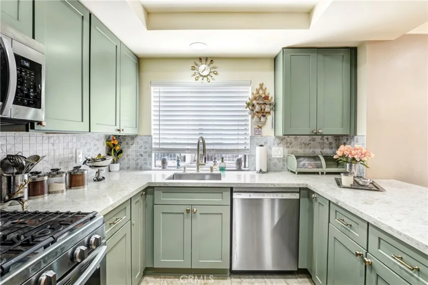 20737 Roscoe Boulevard #203 photo 16