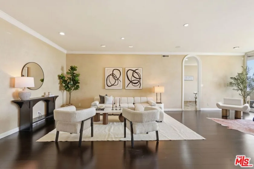 1333 S Beverly Glen Boulevard #902 photo 19
