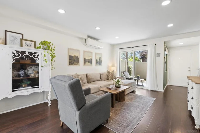 7887 Nightingale Way photo 9