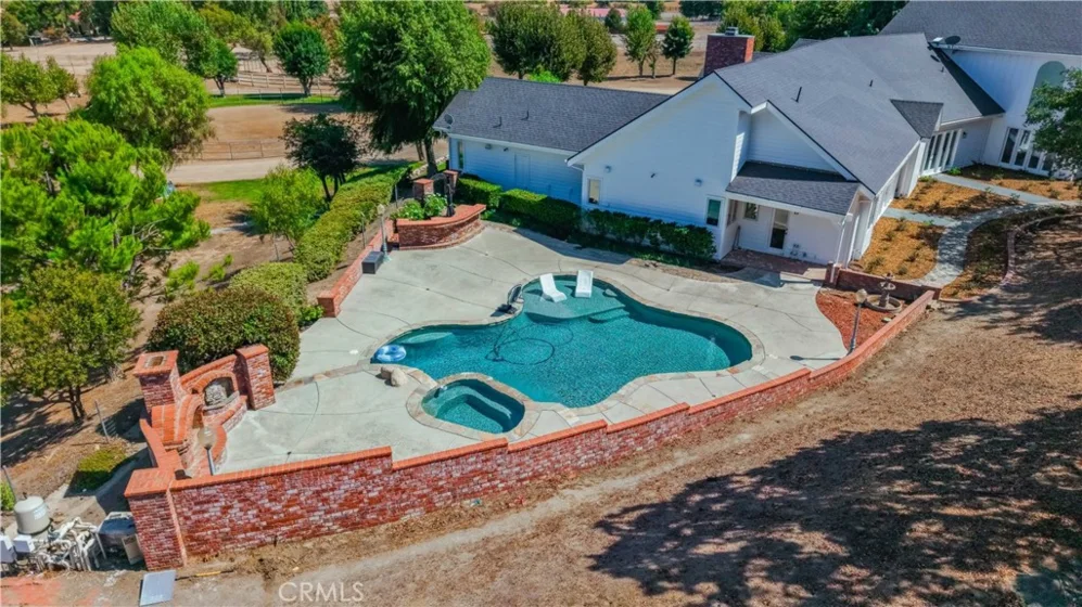42580 Avenida Escala photo 73