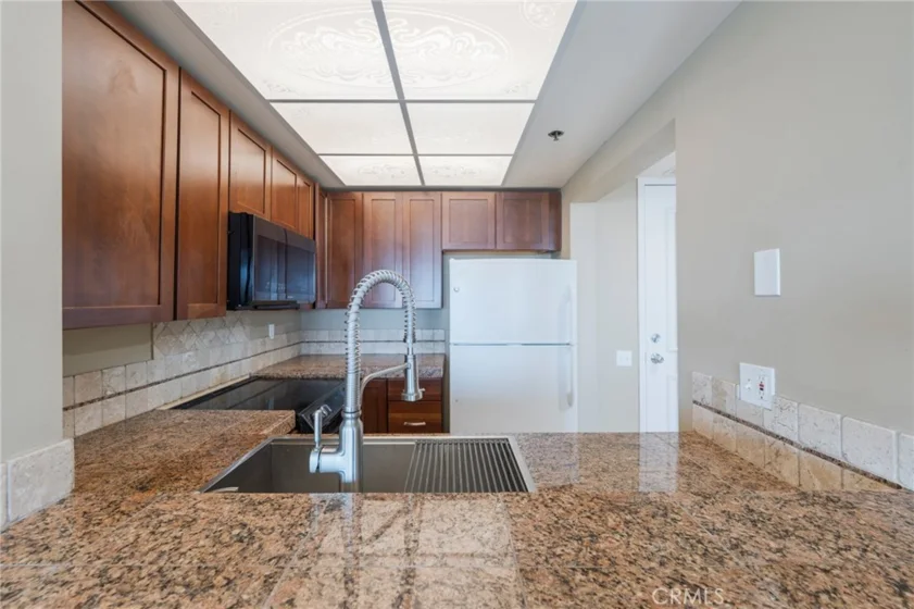 525 E Seaside #1802 photo 6