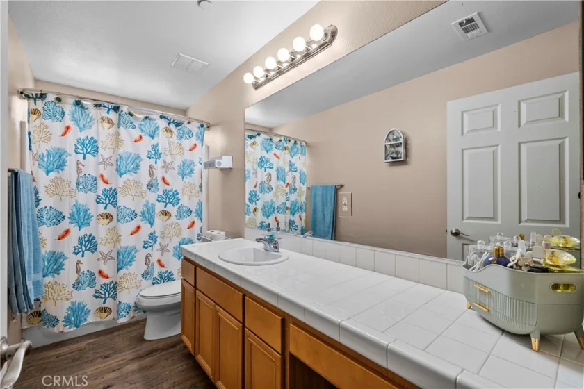 14552 Foothill photo 26