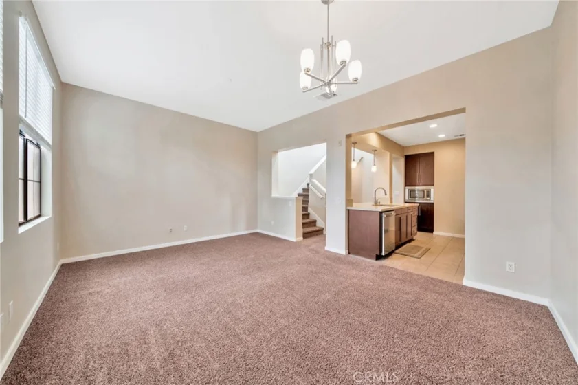 563 W Maple Avenue photo 25
