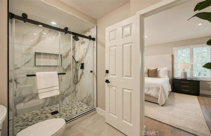 18 Hillsdale photo 53