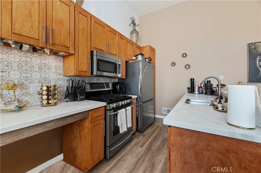 4652 Don Lorenzo #B photo 8