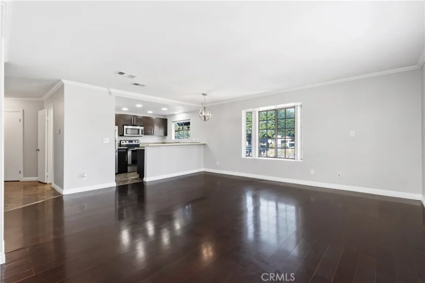 941 Elm #16 photo 4