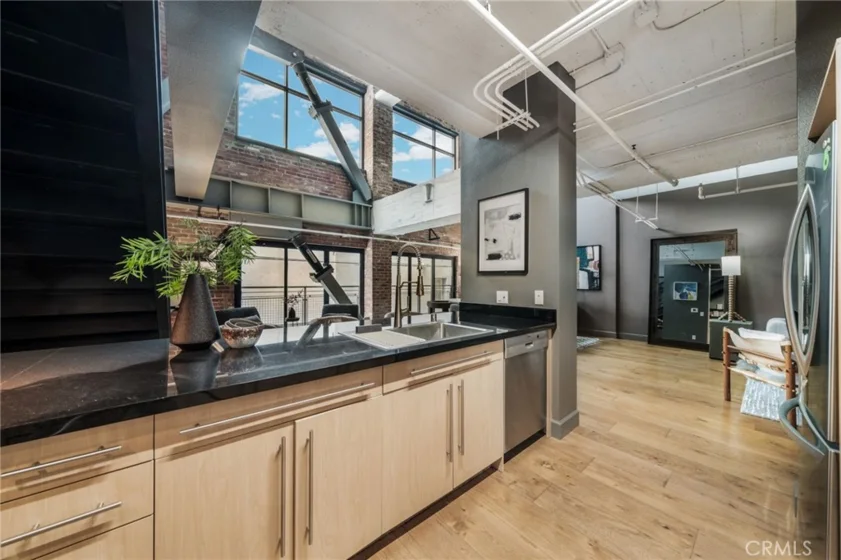 835 Locust Avenue #211 photo 18