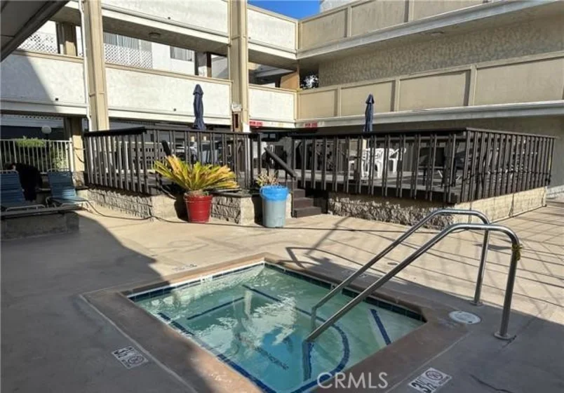 3565 Linden Avenue photo 13