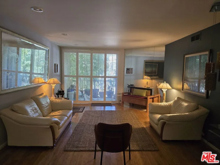 14315 Riverside Drive #105 photo 39