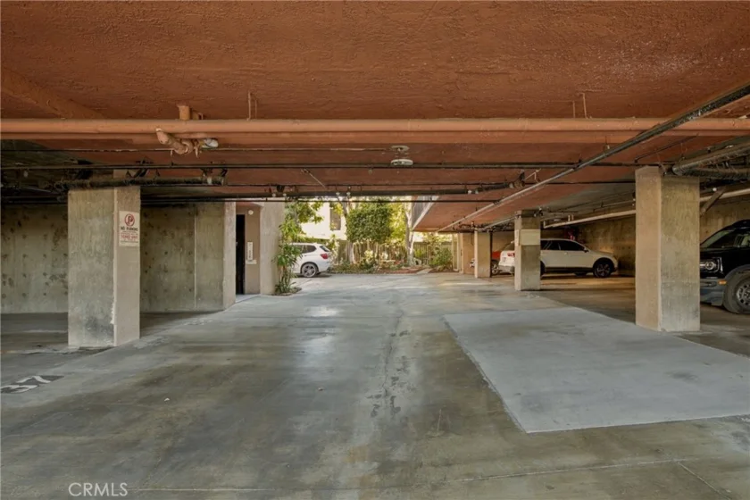 460 Golden Avenue #320 photo 20