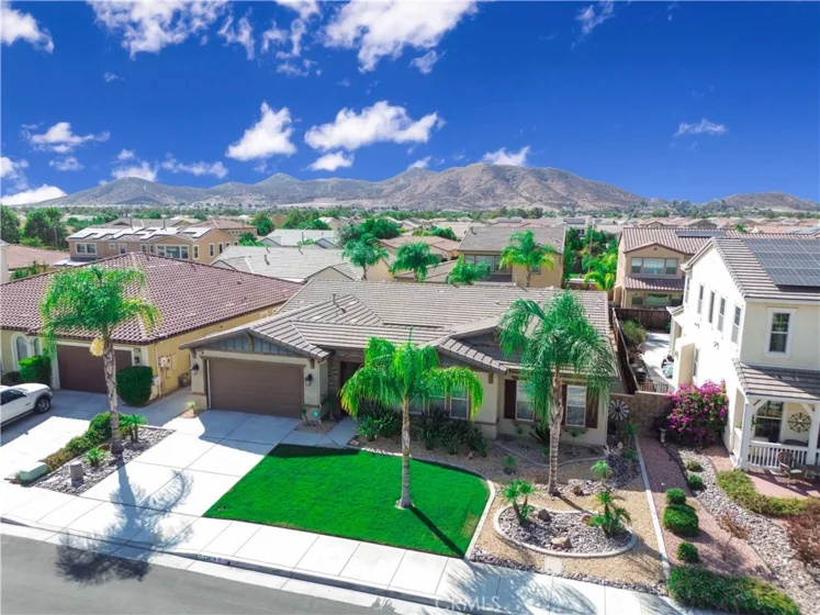 27879 Huron Court photo