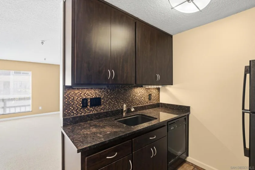 4730 Noyes #217 photo 15