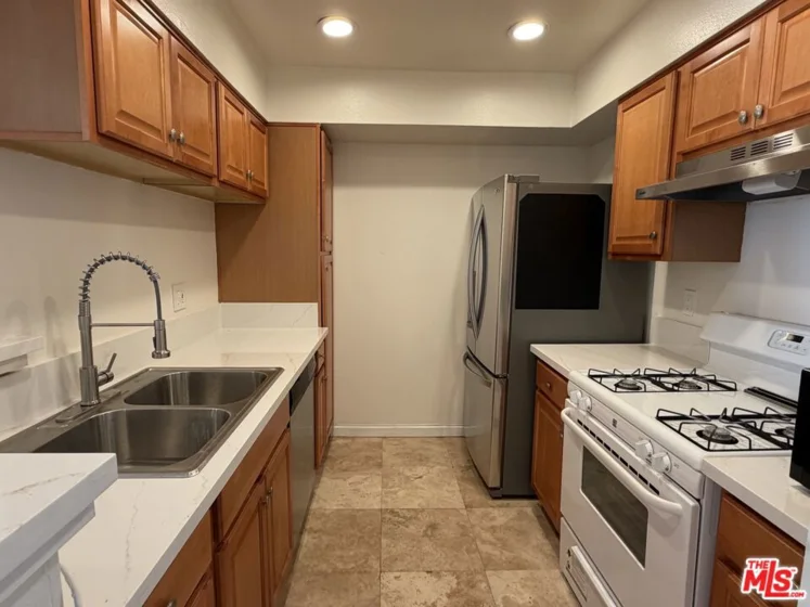1118 Valencia Street #219 photo 2