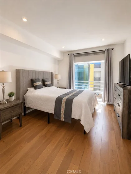 2939 Leeward Avenue #420 photo 7