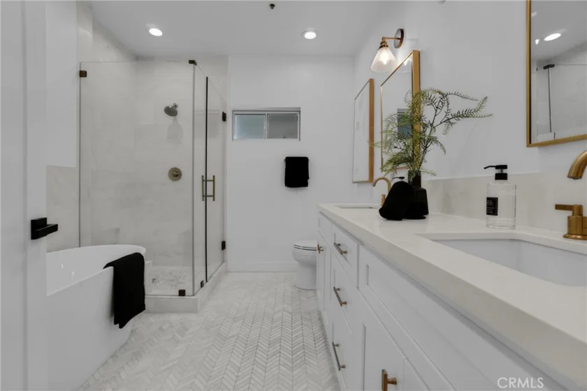 1871 Greenfield Avenue #102 photo 13
