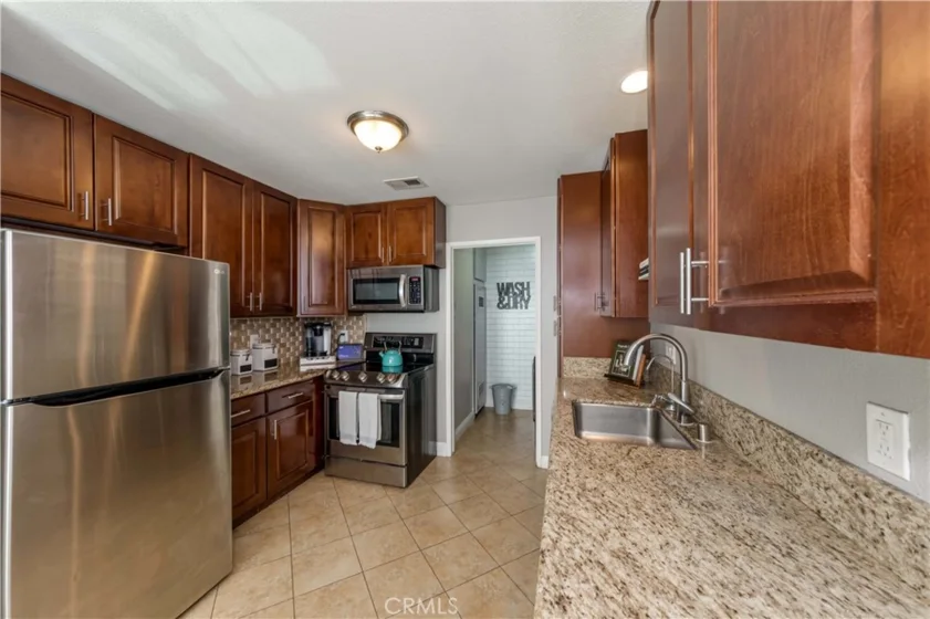 1727 N Willow Woods Drive #B photo 13