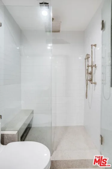 10433 Wilshire Boulevard #405 photo 23