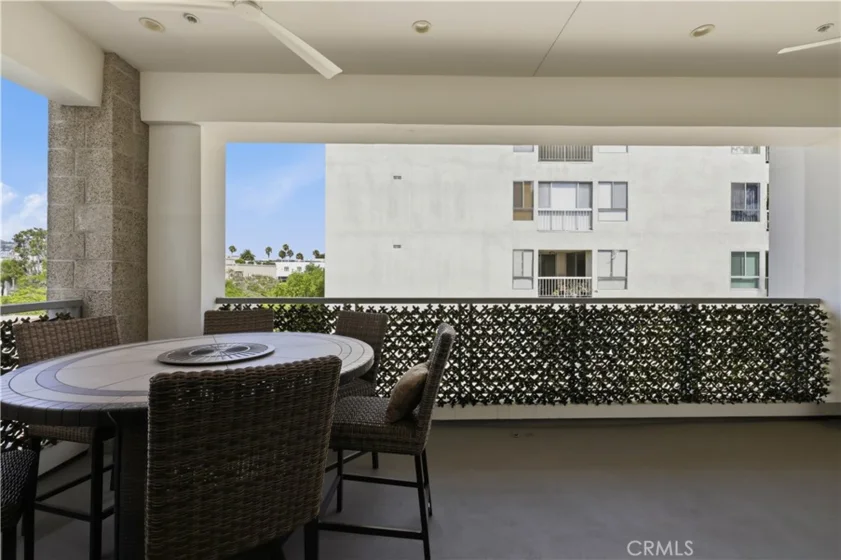 450 N Palm Drive #407 photo 22