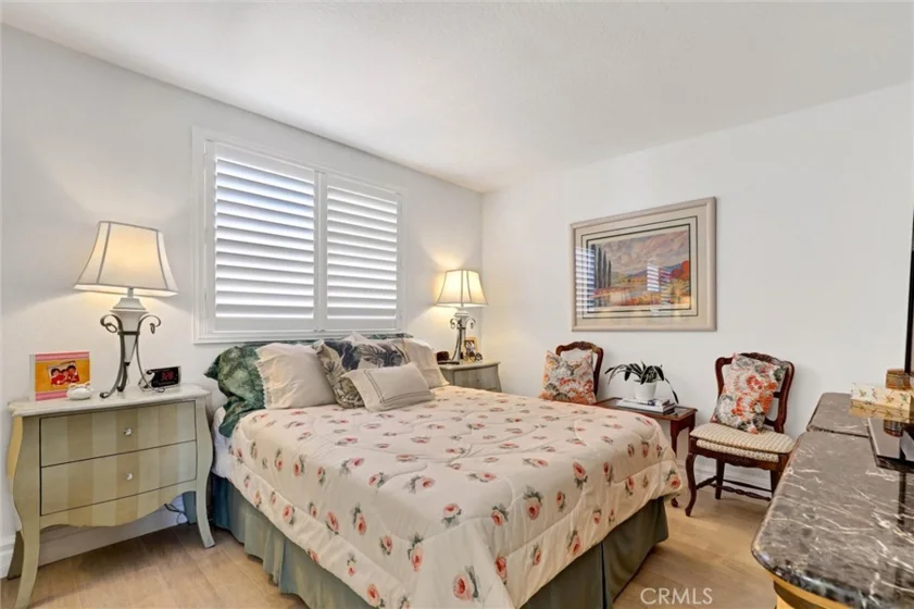 27451 Embassy Way photo 20