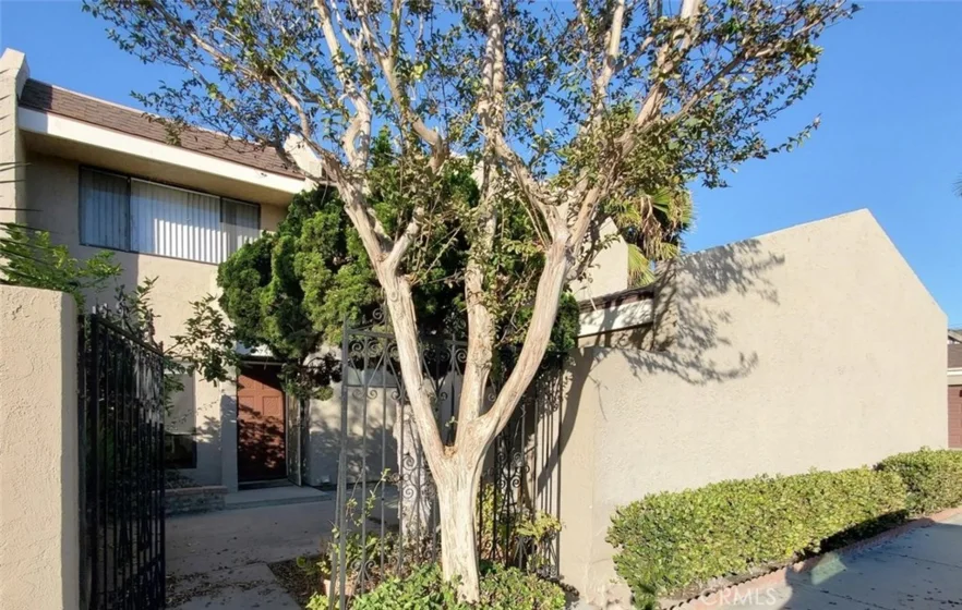 7581 College Drive photo 1