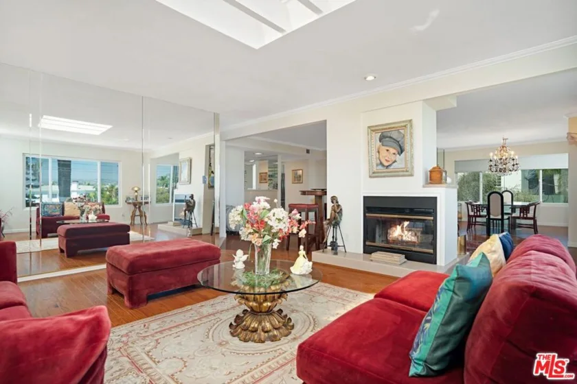 9330 Clifton Way #105 photo 2