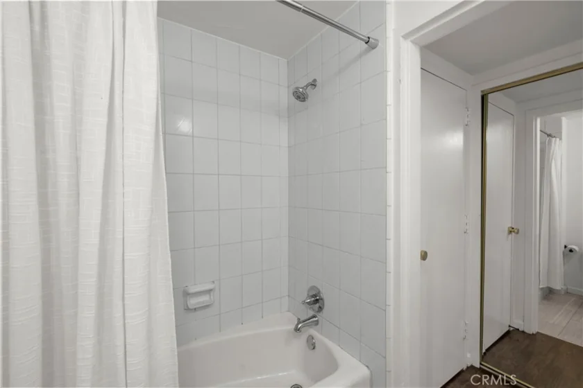 7250 Franklin #311 photo 17