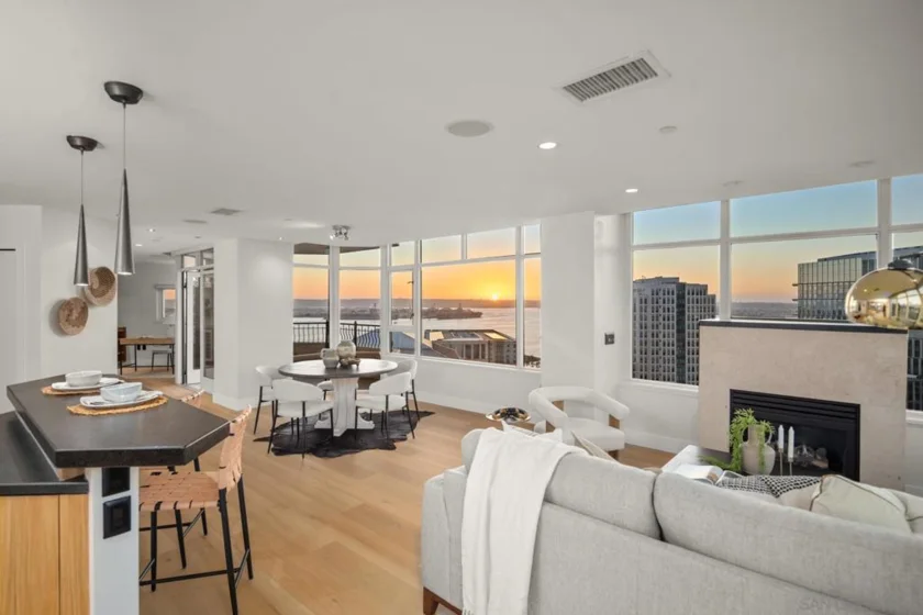 700 W Harbor #2101 photo 11