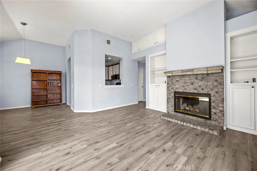 3195 Altura Court #201 photo 5