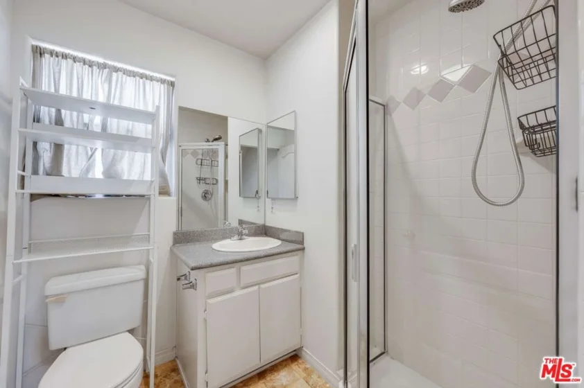 10924 Bloomfield Street #7 photo 8