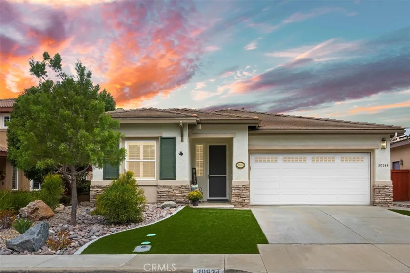 30934 Crystalaire Drive photo 1