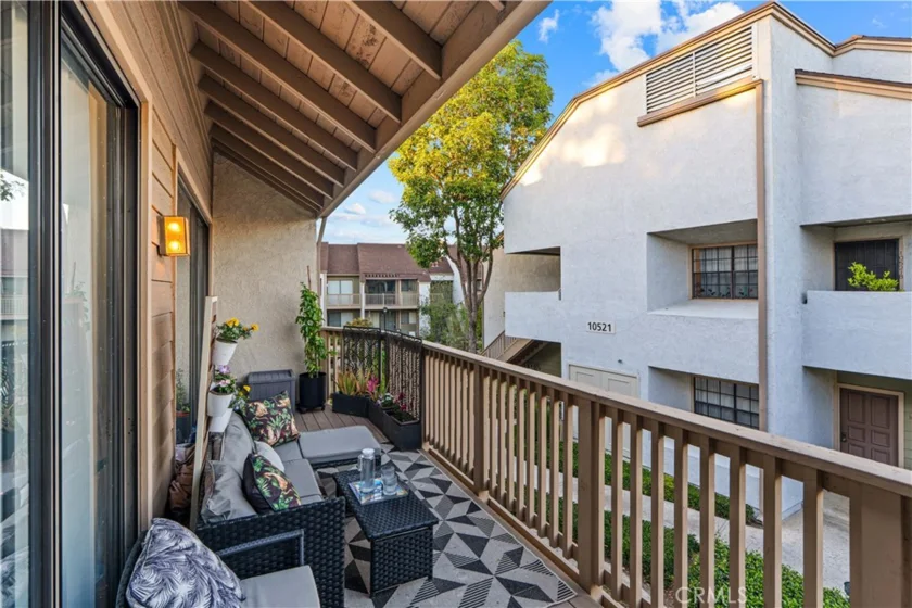 10511 S Lakeside Drive #H photo 6