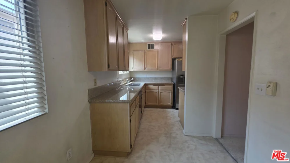 1711 Grismer Avenue #56 photo 10