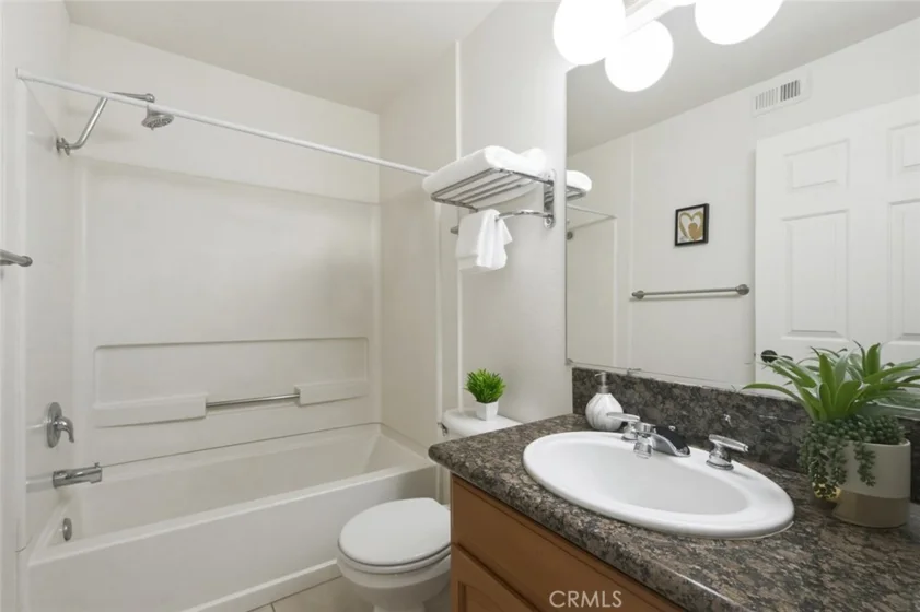 64 N Mar Vista Avenue #127 photo 10