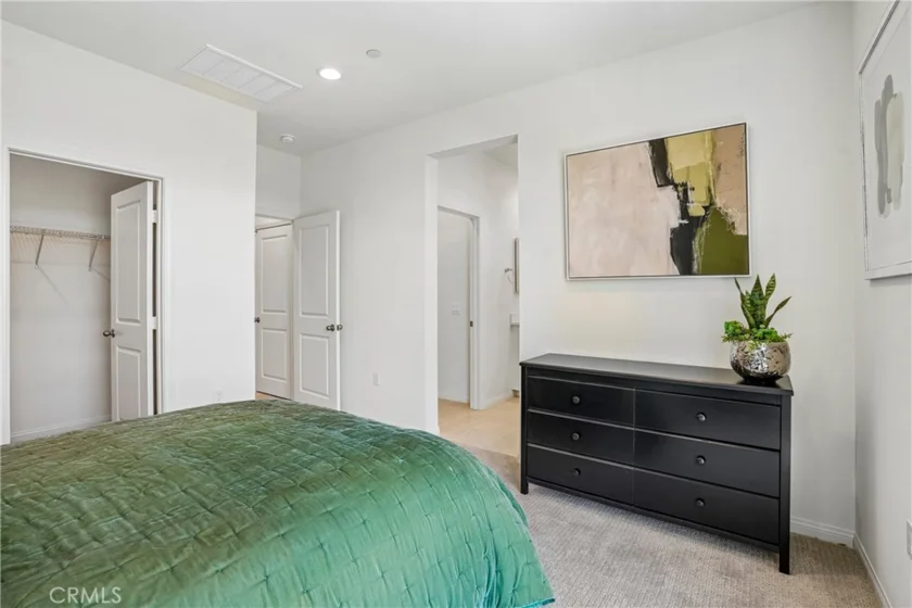 5876 Linden Ave Avenue #6 photo 16