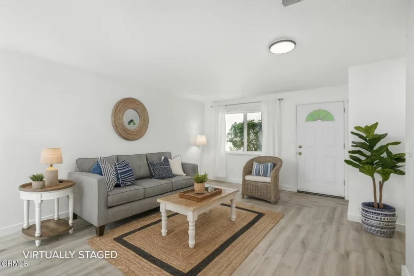 17053 Roscoe Boulevard #6 photo 1
