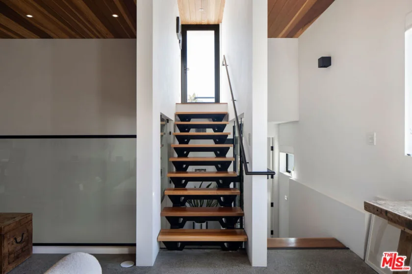 1329 California Avenue #102 photo 31