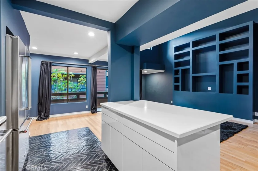 4425 Whitsett Avenue #210 photo 21