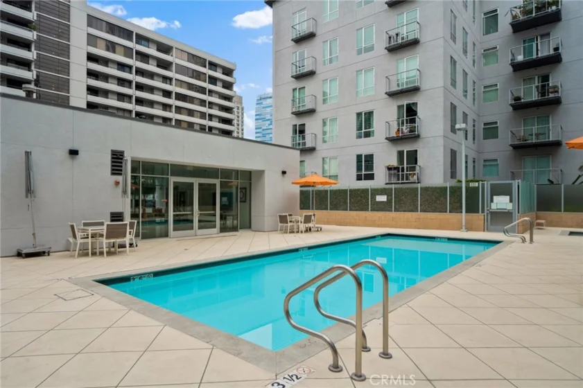 645 W 9th Street #424 photo 14